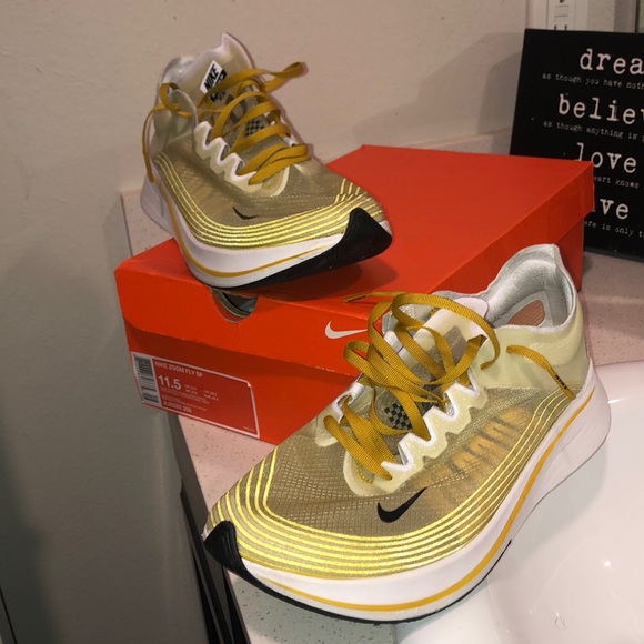 zoom fly sp dark citron